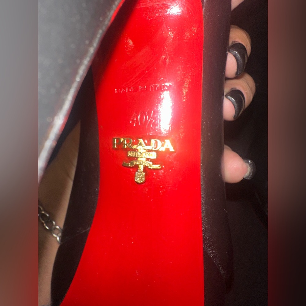 ⭐️FALL SALE⭐️ Prada Black Leather Heels. Red soles. Sz 40.5. With a 5 inch heel. - Picture 5 of 8
